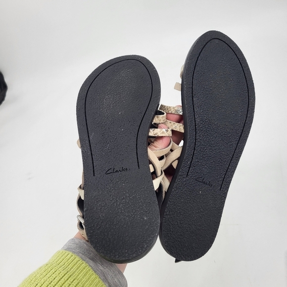 Clarks Karsea Leather Strappy Sandals Snakeskin Print Tan Black Size 8.5 - Picture 4 of 8